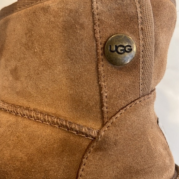 COPY - Ugg Jona boots, size 8 little kid. - Picture 4 of 6